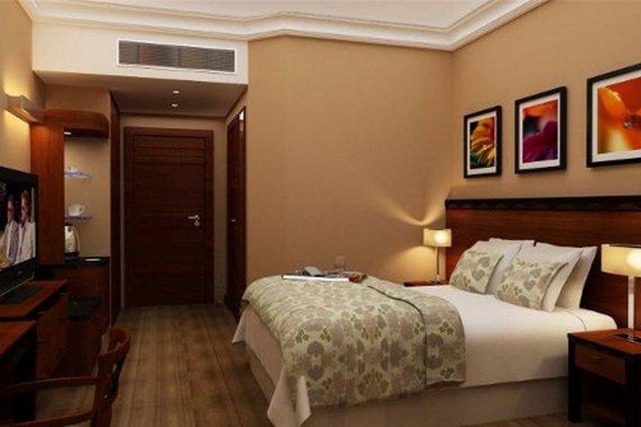 Jiyeh Marina Resort Hotel & Chalets Jieh Exterior photo